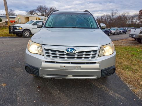 Used 2011 Subaru Forester 2.5X Premium w/ All-Weather Pkg image 8
