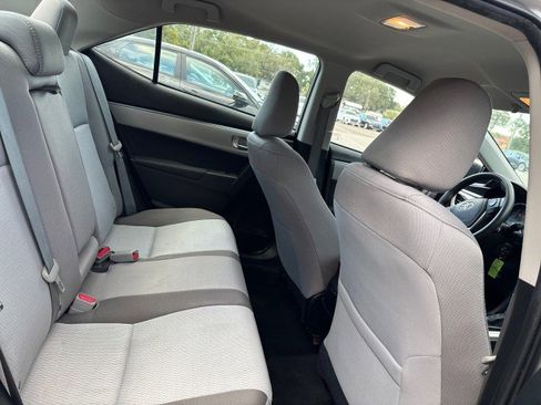 Used 2014 Toyota Corolla LE image 12