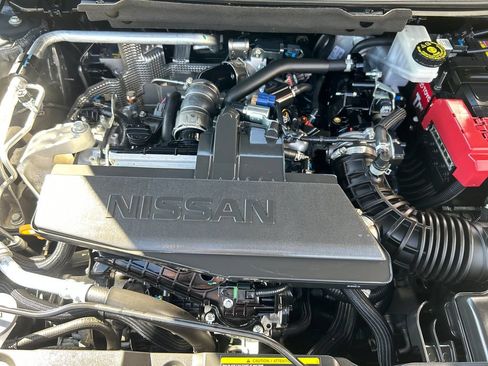 Used 2024 Nissan Rogue S AWD/4WD image 23