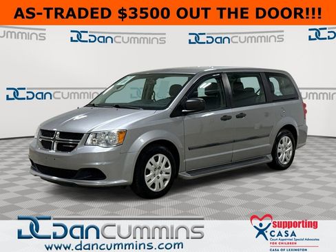 Used 2015 Dodge Grand Caravan American Value Package w/ UConnect Hands-Free Group FWD image 1