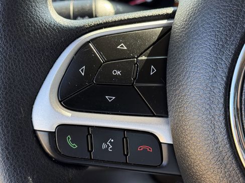 Used 2020 Jeep Renegade Sport image 35