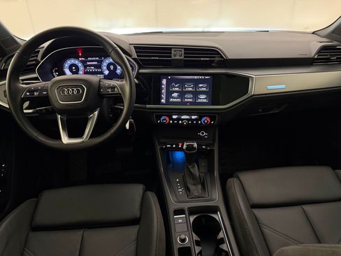 Certified 2022 Audi Q3 2.0T Premium Plus w/ Premium Plus Package AWD/4WD image 16
