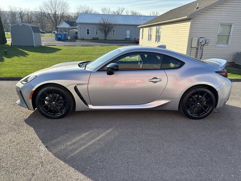 Certified 2026 Toyota GR86 Premium w/ ALL Weather Mat Package (TMS) image 7