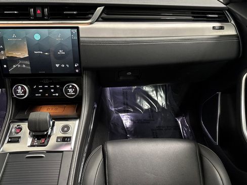 Used 2024 Jaguar F-PACE R-Dynamic S image 30