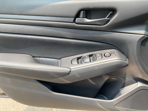 New 2026 Nissan Altima 2.5 SV FWD image 13