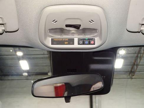 Used 2024 Chevrolet Trax LT FWD image 24