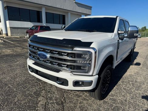 Certified 2024 Ford F250 Platinum AWD/4WD image 3