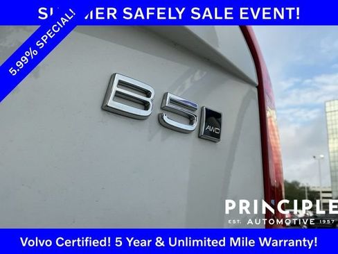 Certified 2024 Volvo XC90 B5 Plus AWD/4WD image 14