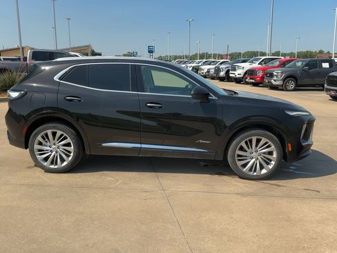 New 2025 Buick Envision Avenir image 9