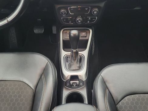 Used 2019 Jeep Compass Latitude w/ Popular Equipment Group image 16