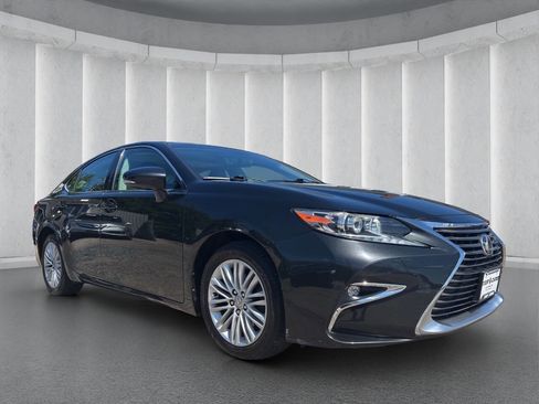 Used 2016 Lexus ES 350 w/ Accessory Package 2 FWD image 7