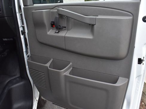 Used 2018 GMC Savana 2500 w/ Communications Package image 36