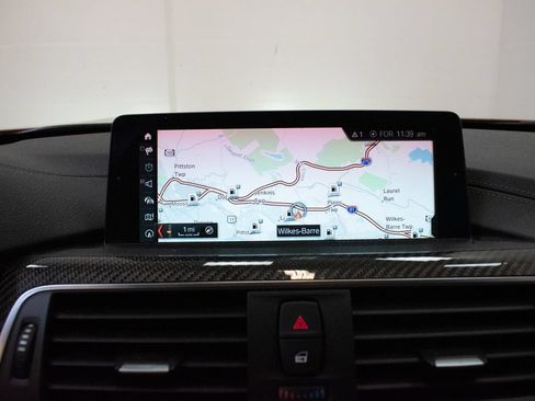 Used 2018 BMW M3 RWD image 15