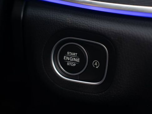 Used 2024 Mercedes-Benz GLS 450 4MATIC image 28