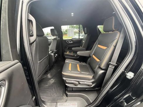 Used 2022 GMC Yukon AT4 w/ Technology Package AWD/4WD image 30
