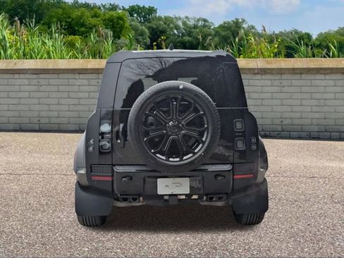 New 2026 Land Rover Defender 110 OCTA image 5