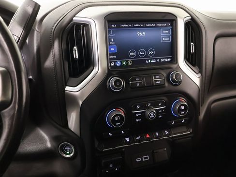 Used 2022 Chevrolet Silverado 2500 LT w/ Convenience Package image 5