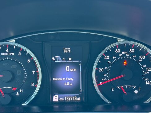 Used 2015 Toyota Camry XSE image 14