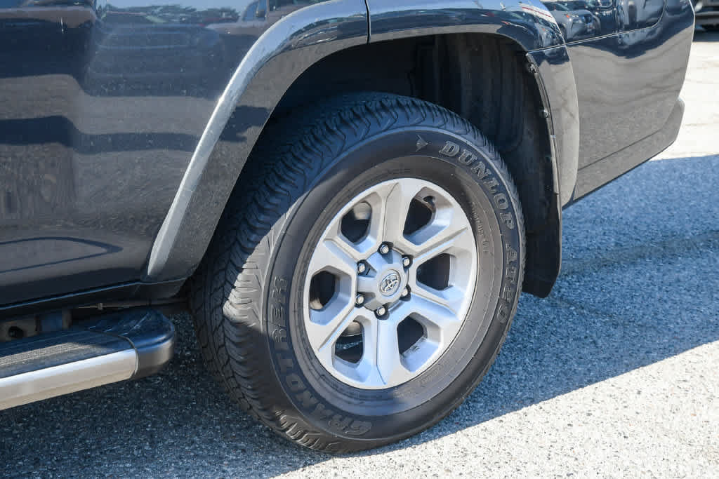 Used 2024 Toyota 4Runner SR5 Premium w/ Moonroof Package RWD image 11
