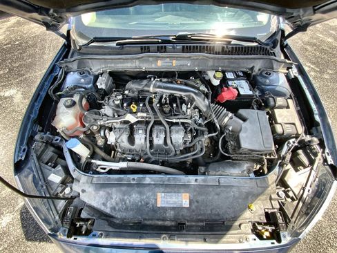 Used 2019 Ford Fusion Titanium FWD image 18