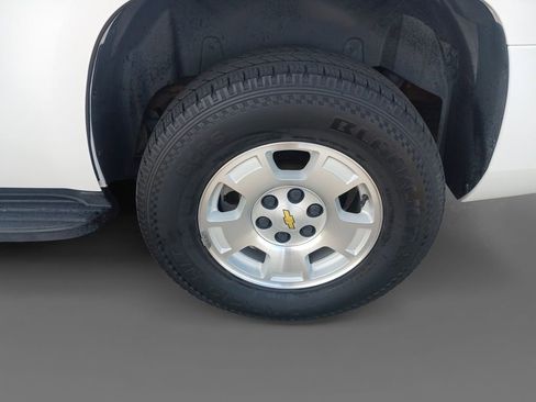 Used 2014 Chevrolet Tahoe LT w/ Luxury Package image 8