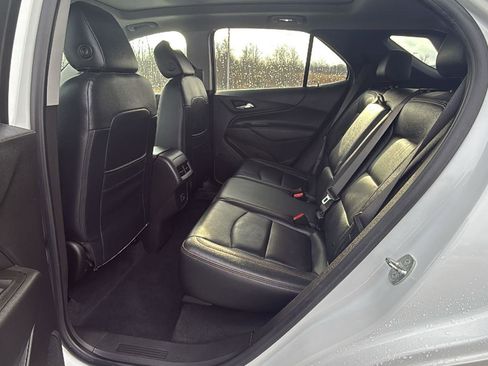 Used 2022 Chevrolet Equinox LT image 23