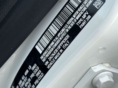 Used 2023 Jeep Renegade Latitude image 34