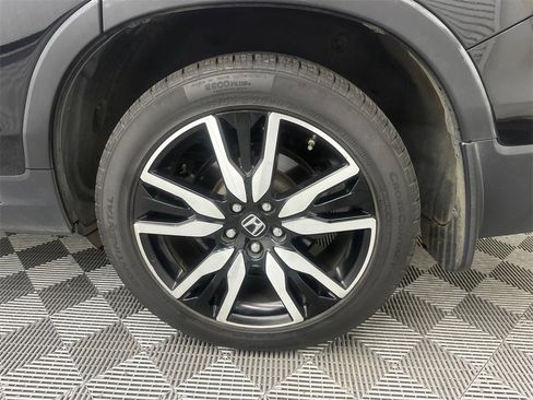 Used 2019 Honda Pilot Touring image 22