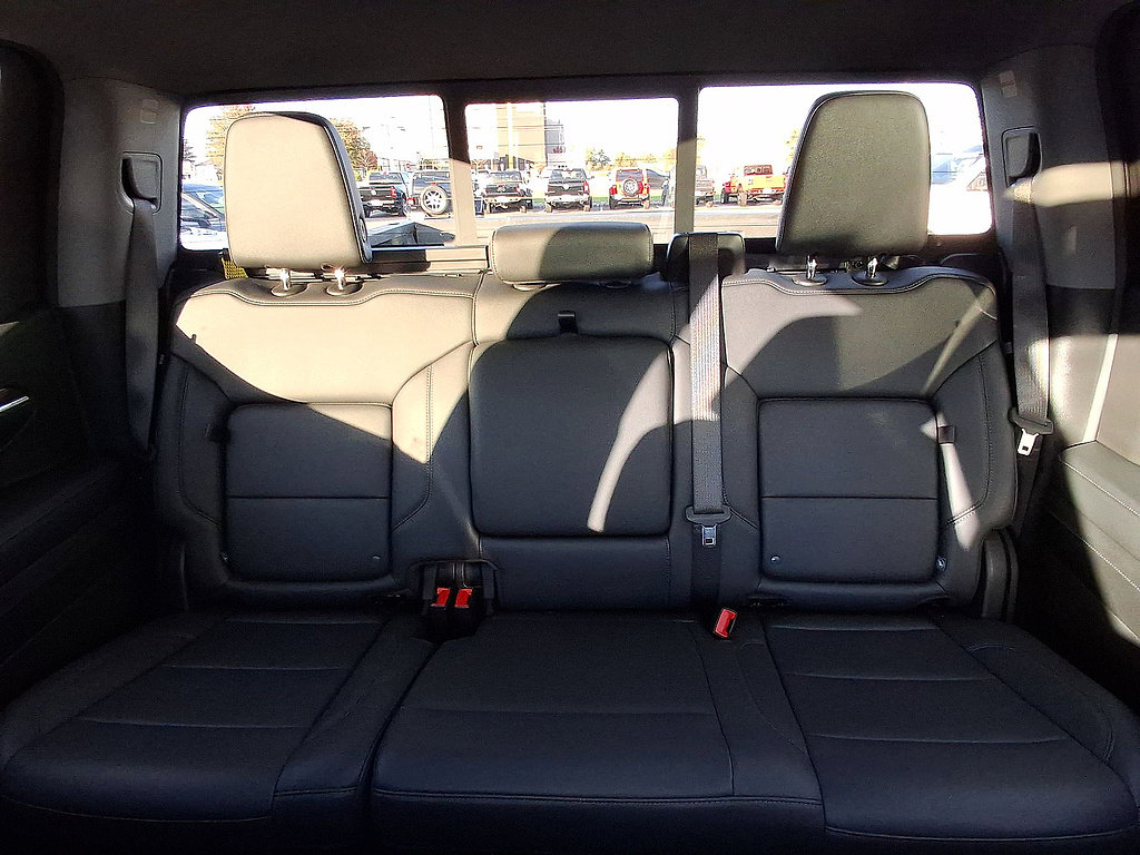 Used 2024 Chevrolet Silverado 1500 LT Trail Boss w/ LT Trail Boss Premium Package AWD/4WD image 13