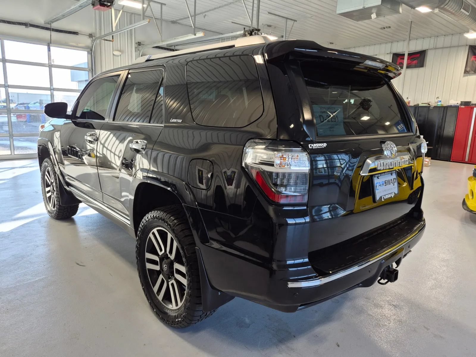 Used 2021 Toyota 4Runner Limited w/ Convenience Package (TMS) AWD/4WD image 5