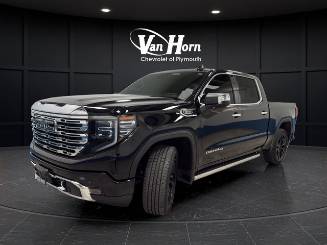 Used 2023 GMC Sierra 1500 Denali w/ Denali Reserve Package AWD/4WD image 3