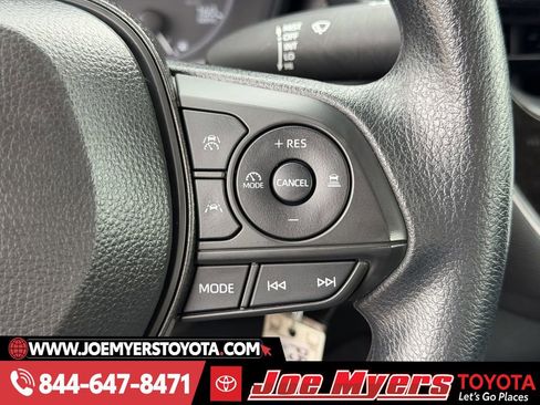 Used 2025 Toyota Corolla LE image 22