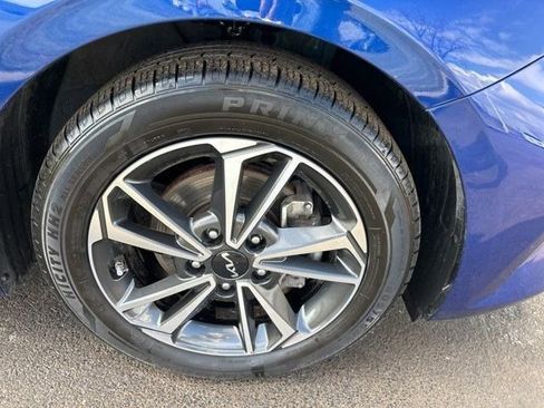 Used 2024 Kia Forte LXS w/ LXS Technology Package FWD image 43