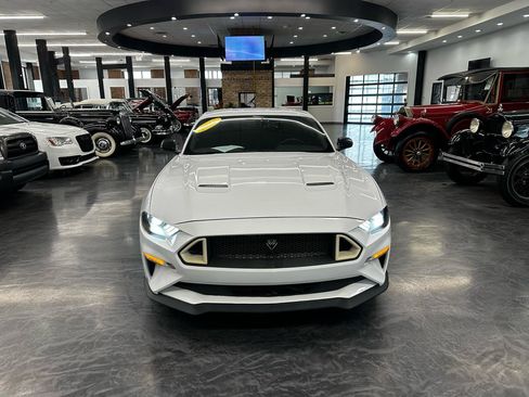 Used 2018 Ford Mustang GT w/ GT Performance Package RWD image 3