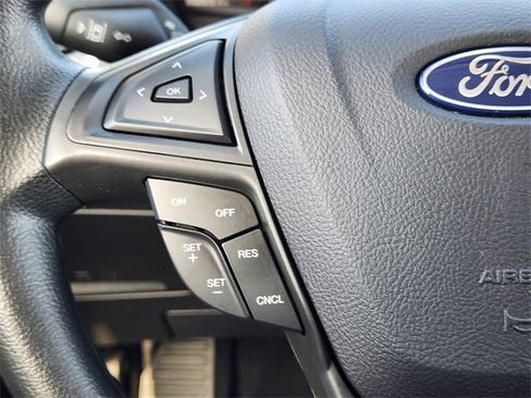 Used 2024 Ford Edge SE w/ Black Appearance Package image 28