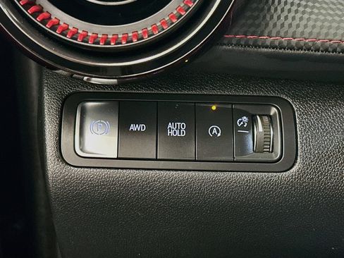 Used 2025 Chevrolet Equinox RS AWD/4WD image 17
