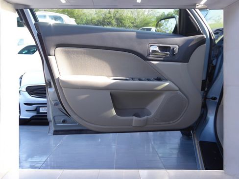 Used 2011 Ford Fusion Hybrid image 20