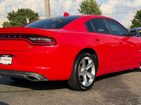 Used 2016 Dodge Charger R/T RWD image 25