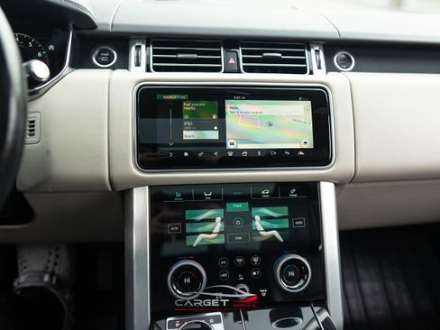 Used 2020 Land Rover Range Rover HSE image 30