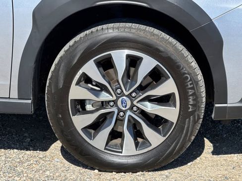 Used 2023 Subaru Outback Limited image 31