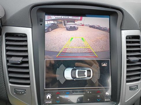 Used 2015 Chevrolet Cruze LT image 14