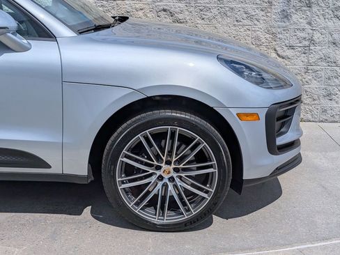 Certified 2026 Porsche Macan AWD/4WD image 30