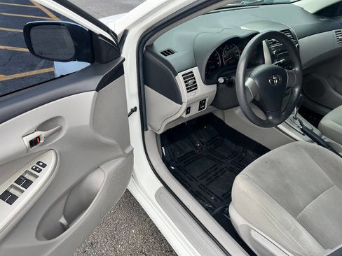 Used 2011 Toyota Corolla LE FWD image 16