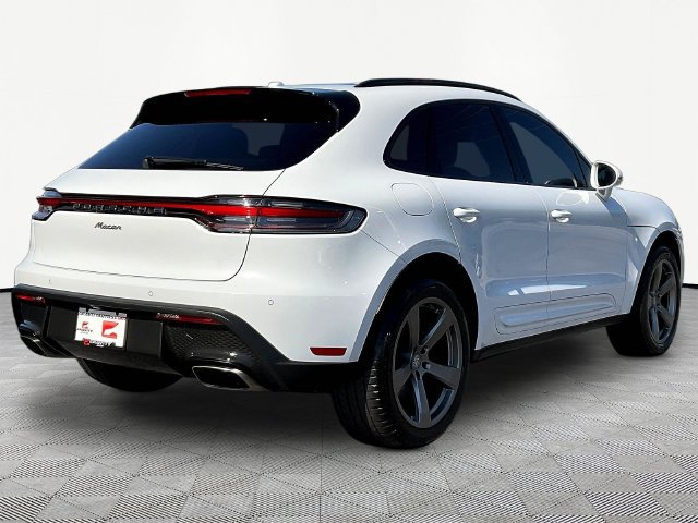 Used 2023 Porsche Macan AWD/4WD image 7