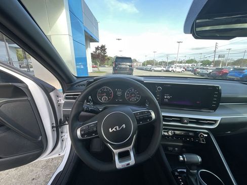 Used 2022 Kia K5 GT-Line w/ GT-Line FWD Premium Package image 10