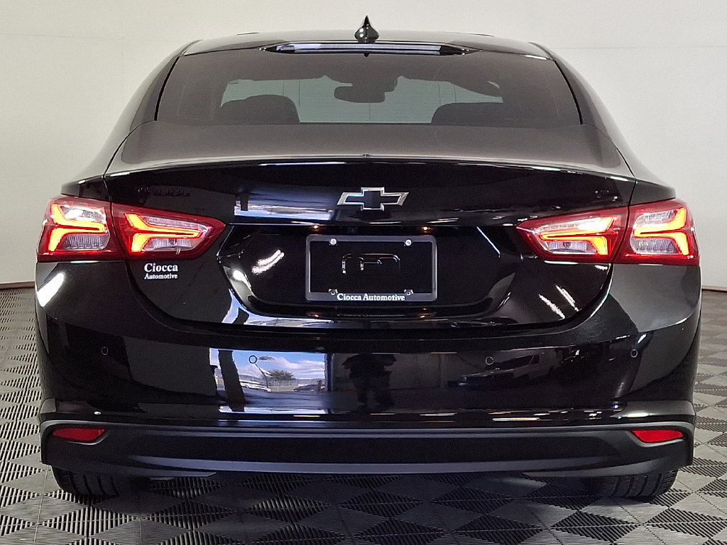 Used 2021 Chevrolet Malibu LT FWD image 8