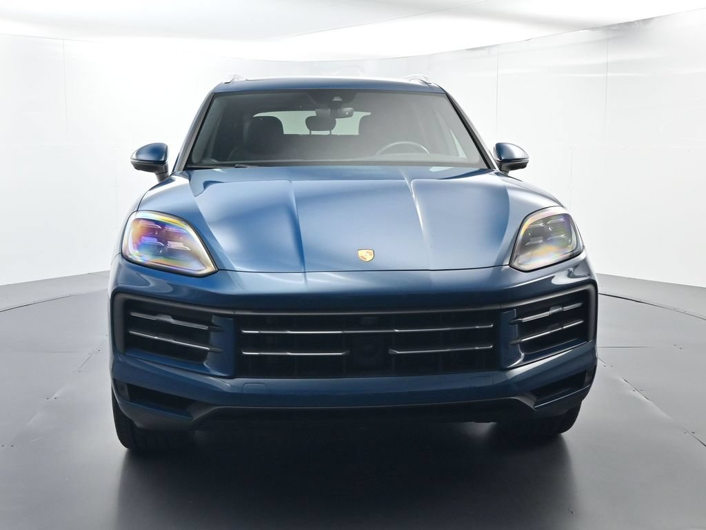 Certified 2024 Porsche Cayenne AWD/4WD image 18