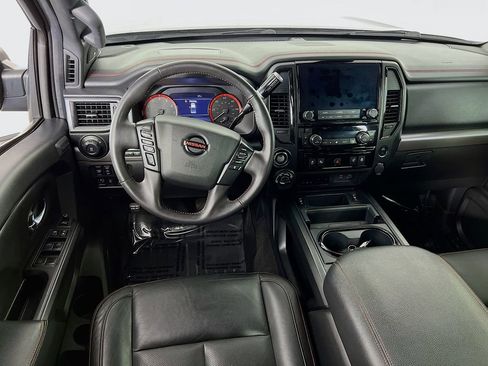 Used 2021 Nissan Titan PRO-4X w/ Pro-4x Convenience Package AWD/4WD image 24