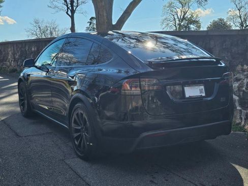 Used 2023 Tesla Model X Plaid image 13