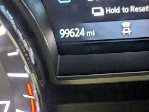 Used 2018 Nissan Altima 2.5 SR w/ SR Special Edition image 19